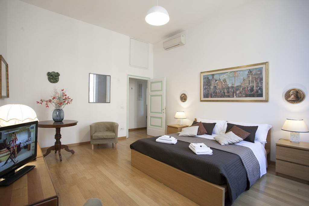 Ferienwohnung House Paganica Rom Zimmer foto